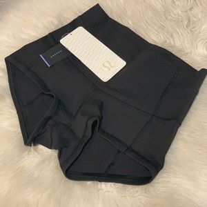Lululemon Wunder Shorts